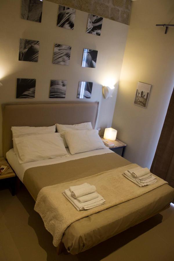 Schiara Bed & Breakfast Napoli Bagian luar foto