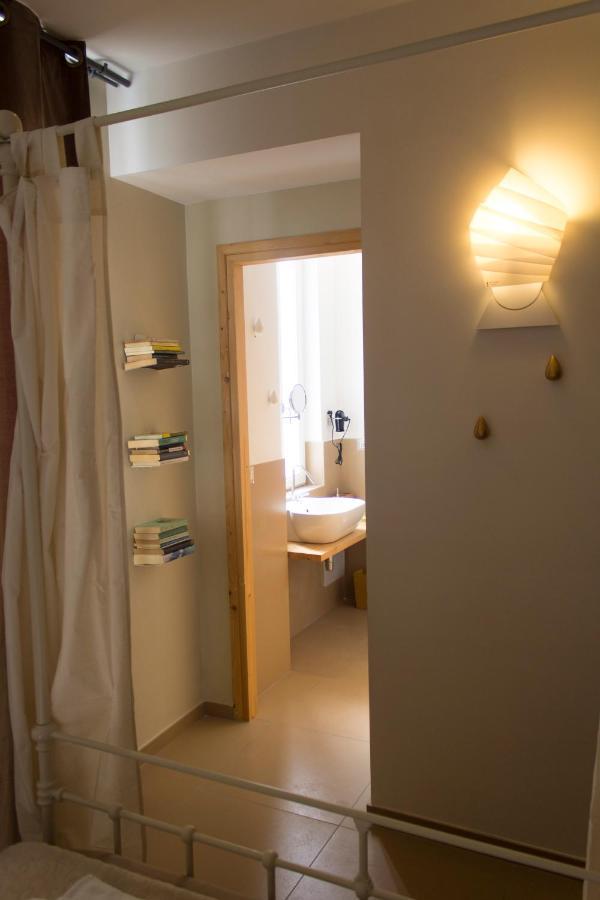Schiara Bed & Breakfast Napoli Bagian luar foto